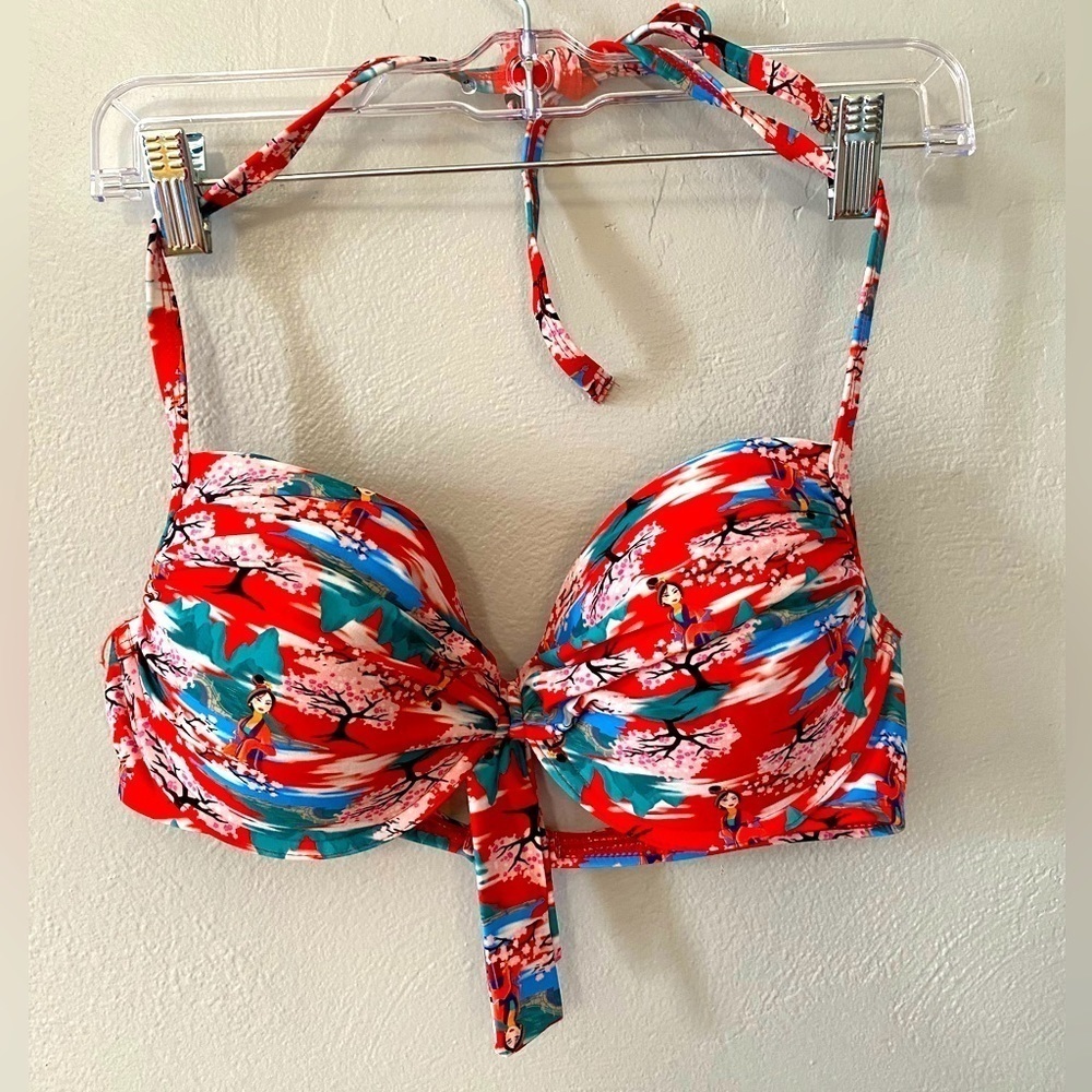 Disney bathing suit bikini top padded hook and tie back.   L-08